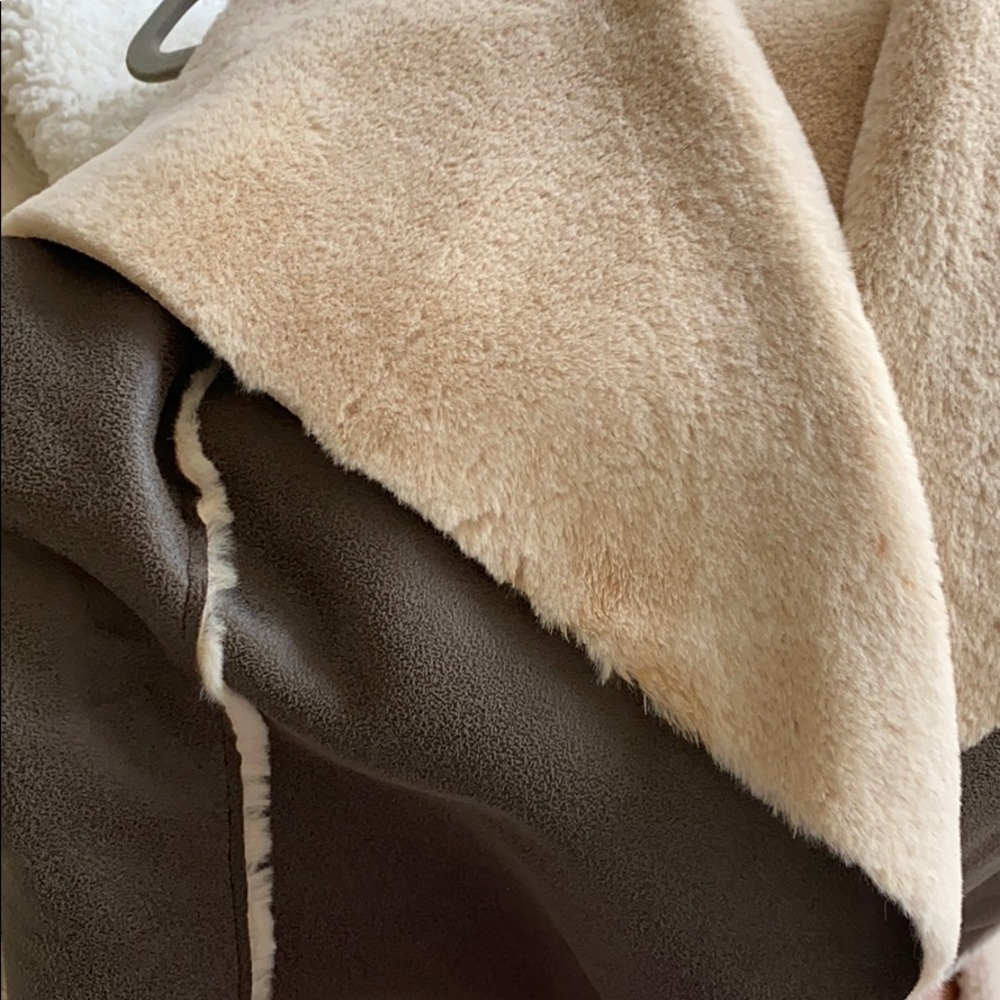 Suede fur vest - Picture 6 of 7